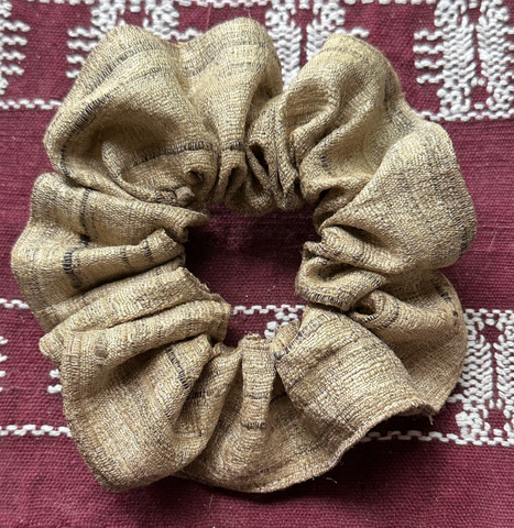 Tussah Silk Scrunchie | The Yarn Tree - fiber, yarn and natural dyes